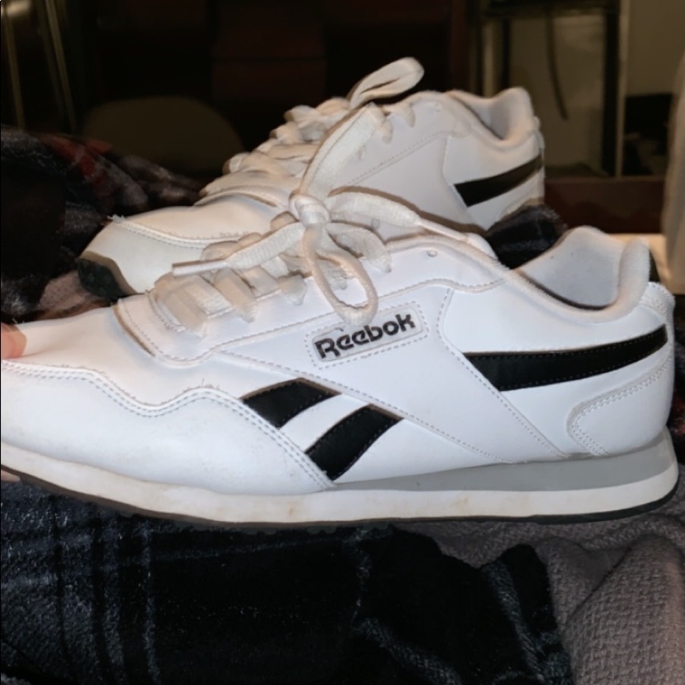 Men’s Reebok sneakers